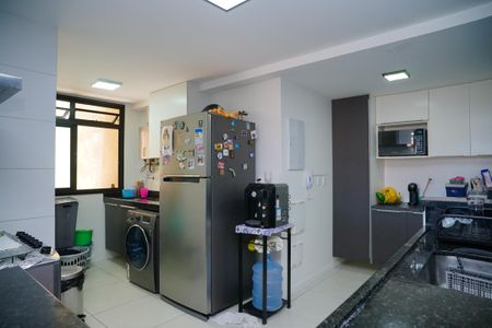 Apartamento à venda com 98m², 2 quartos e 1 vaga Apartamento à venda com 98m², 2 quartos e 1 vagaCozinha