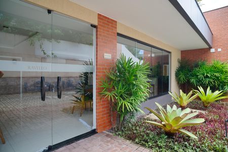 Apartamento à venda com 98m², 2 quartos e 1 vaga Apartamento à venda com 98m², 2 quartos e 1 vagaÁrea comum - Salão de festas