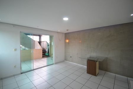 Casa para alugar com 86m², 3 quartos e sem vagaSala