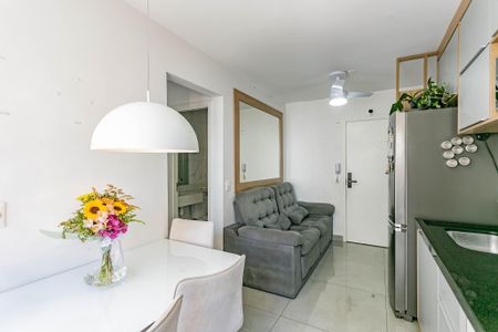 Apartamento para alugar com 38m², 2 quartos e 1 vaga Apartamento para alugar com 38m², 2 quartos e 1 vagaSala/Cozinha
