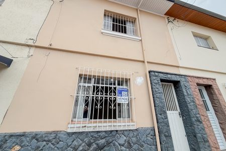 Casa à venda com 70m², 2 quartos e sem vaga Casa à venda com 70m², 2 quartos e sem vagaFachada + Plaquinha