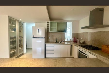 Apartamento à venda com 85m², 3 quartos e 1 vaga Apartamento à venda com 85m², 3 quartos e 1 vagaCozinha