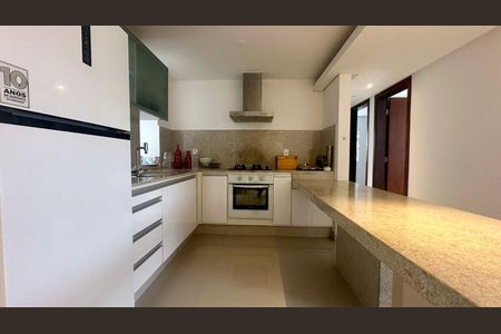 Apartamento à venda com 85m², 3 quartos e 1 vaga Apartamento à venda com 85m², 3 quartos e 1 vagaCozinha