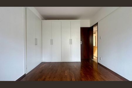 Apartamento à venda com 85m², 3 quartos e 1 vaga Apartamento à venda com 85m², 3 quartos e 1 vagaQuarto