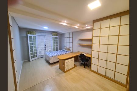 Casa de Condomínio para alugar com 4 quartos, 333m² em Alphaville, Santana de Parnaíba