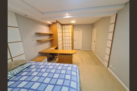 Quarto de casa de condomínio para alugar com 4 quartos, 333m² em Alphaville, Santana de Parnaíba