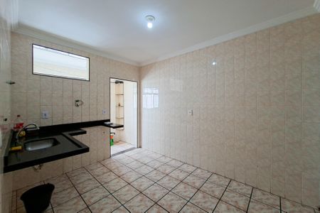 Apartamento para alugar com 92m², 2 quartos e 1 vagaCozinha 