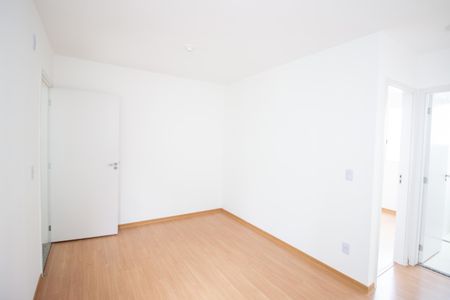 Sala de apartamento para alugar com 2 quartos, 42m² em Bom Jesus, Contagem