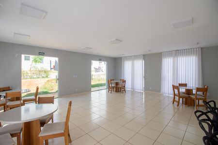 Apartamento para alugar com 42m², 2 quartos e 1 vaga Apartamento para alugar com 42m², 2 quartos e 1 vagaÁrea comum - Salão de festas