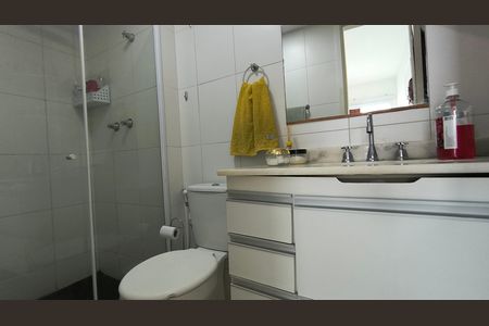 Apartamento à venda com 91m², 3 quartos e 2 vagas Apartamento à venda com 91m², 3 quartos e 2 vagasBanheiro da Suíte 1