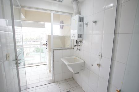 Apartamento para alugar com 70m², 2 quartos e 1 vagaÁrea de Serviço