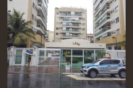 Apartamento para alugar com 70m², 2 quartos e 1 vagaFachada