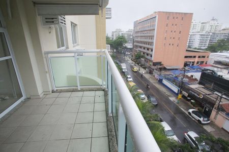 Apartamento para alugar com 70m², 2 quartos e 1 vagaVaranda da Sala