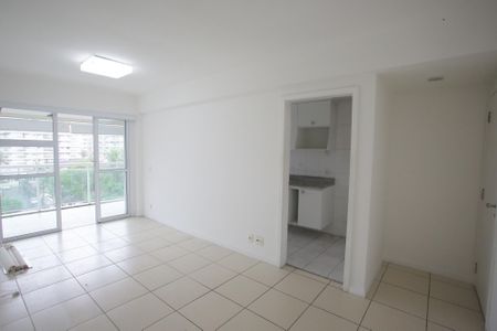 Apartamento para alugar com 70m², 2 quartos e 1 vagaSala