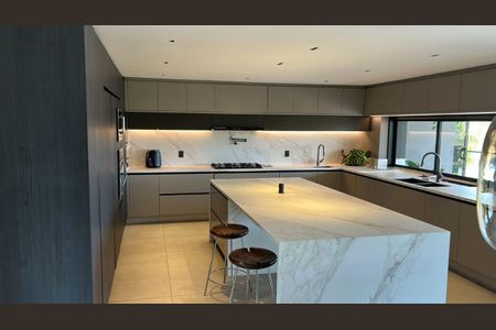 Casa de condomínio à venda com 1054m², 5 quartos e 6 vagasFoto 32