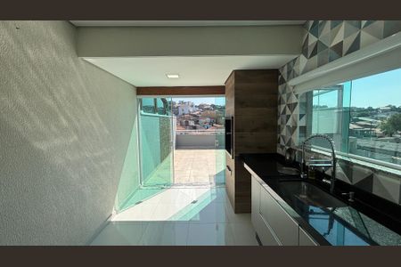 Apartamento à venda com 100m², 2 quartos e 1 vagaCobertura - Cozinha