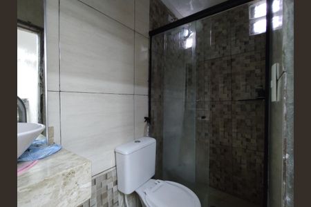 Casa para alugar com 100m², 3 quartos e sem vagaBanheiro da suíte 