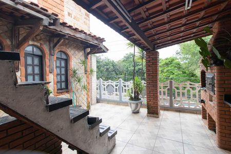 Casa para alugar com 100m², 3 quartos e sem vagaVaranda