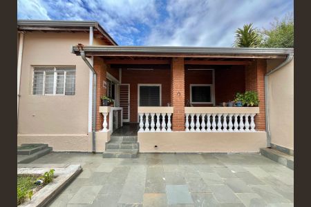 Casa à venda com 301m², 3 quartos e 2 vagasEdicula