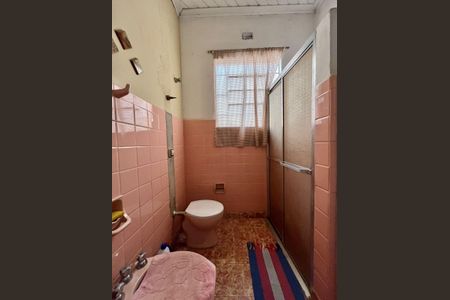 Banheiro de casa à venda com 3 quartos, 301m² em Cambuí, Campinas