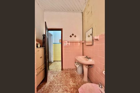 Banheiro de casa à venda com 3 quartos, 301m² em Cambuí, Campinas