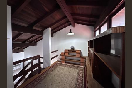 Casa de condomínio à venda com 767m², 5 quartos e 4 vagas Casa de condomínio à venda com 767m², 5 quartos e 4 vagasSala - Mezanino