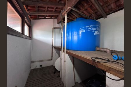 Casa de condomínio à venda com 767m², 5 quartos e 4 vagas Casa de condomínio à venda com 767m², 5 quartos e 4 vagasCompartimento Caixa D´água