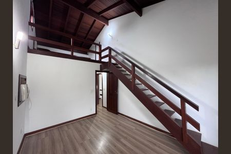 Casa de condomínio à venda com 767m², 5 quartos e 4 vagas Casa de condomínio à venda com 767m², 5 quartos e 4 vagasSuíte 3