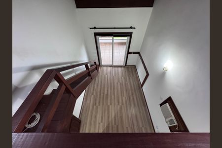 Casa de condomínio à venda com 767m², 5 quartos e 4 vagas Casa de condomínio à venda com 767m², 5 quartos e 4 vagasSuíte 3 - Mezanino