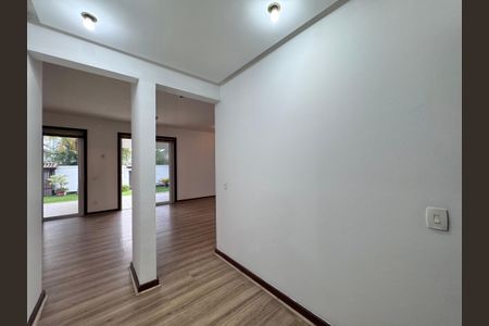 Casa de condomínio à venda com 767m², 5 quartos e 4 vagas Casa de condomínio à venda com 767m², 5 quartos e 4 vagasSala