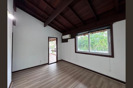 Casa de condomínio à venda com 767m², 5 quartos e 4 vagas Casa de condomínio à venda com 767m², 5 quartos e 4 vagasSuíte 2
