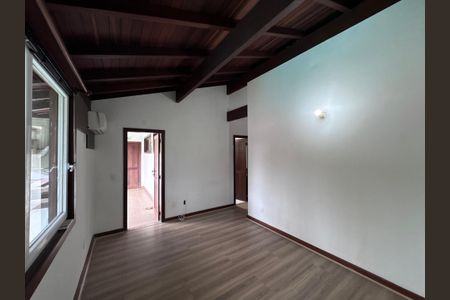 Casa de condomínio à venda com 767m², 5 quartos e 4 vagas Casa de condomínio à venda com 767m², 5 quartos e 4 vagasSuíte 1