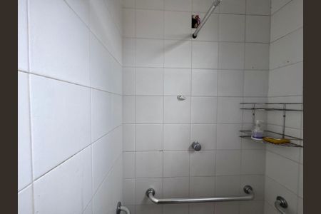 Casa de condomínio à venda com 767m², 5 quartos e 4 vagas Casa de condomínio à venda com 767m², 5 quartos e 4 vagasÁrea de Serviço - Banheiro