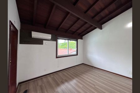 Casa de condomínio à venda com 767m², 5 quartos e 4 vagas Casa de condomínio à venda com 767m², 5 quartos e 4 vagasSuíte 2
