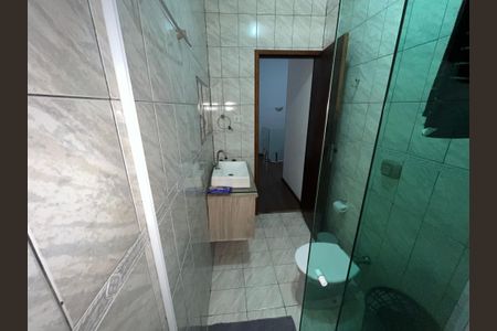 Casa à venda com 130m², 2 quartos e 2 vagasBanheiro 2