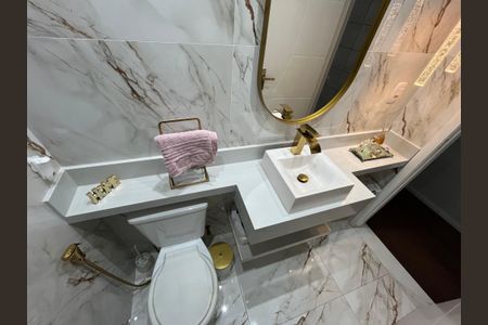 Casa à venda com 130m², 2 quartos e 2 vagasBanheiro 1