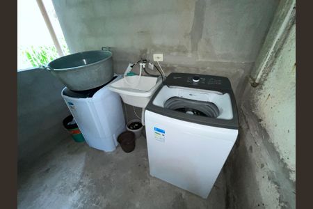 Casa à venda com 130m², 2 quartos e 2 vagasÁrea de serviço 