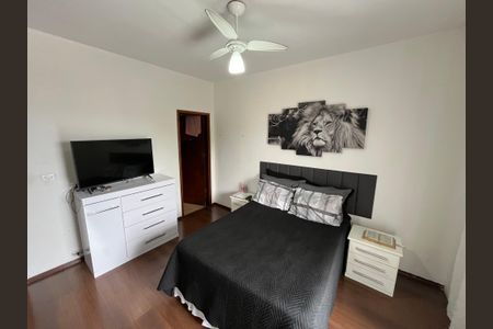 Casa à venda com 130m², 2 quartos e 2 vagasSuite 