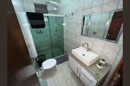 Casa à venda com 130m², 2 quartos e 2 vagasBanheiro 3 