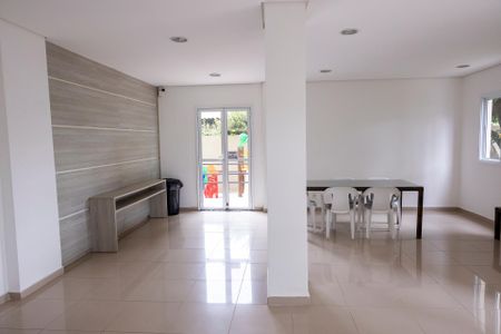 Apartamento para alugar com 60m², 2 quartos e 1 vagaÁrea comum - Salão de festas