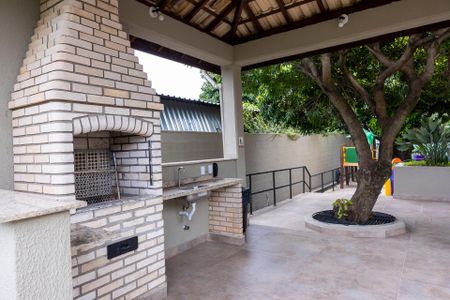 Apartamento para alugar com 60m², 2 quartos e 1 vagaÁrea comum - Churrasqueira