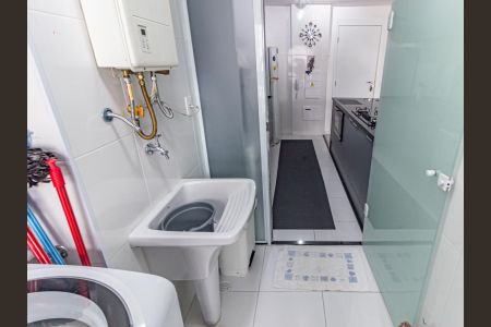 Apartamento à venda com 92m², 2 quartos e 2 vagasÁrea de Serviço