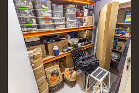 Apartamento à venda com 92m², 2 quartos e 2 vagasDepósito