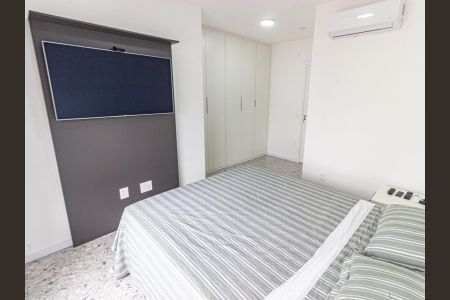 Apartamento à venda com 92m², 2 quartos e 2 vagasSuíte