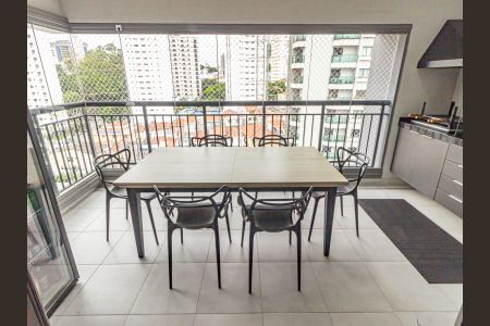 Apartamento à venda com 92m², 2 quartos e 2 vagasVaranda