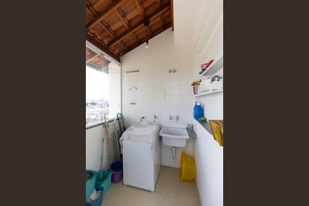 Casa à venda com 190m², 4 quartos e 6 vagasLavanderia 