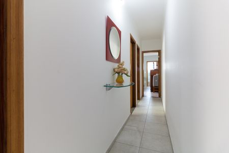 Casa à venda com 190m², 4 quartos e 6 vagasCorredor