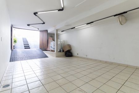 Casa à venda com 190m², 4 quartos e 6 vagasGaragem