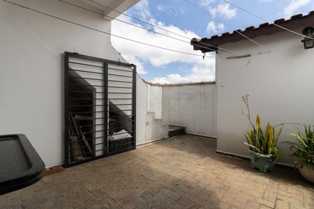 Casa à venda com 190m², 4 quartos e 6 vagasQuintal