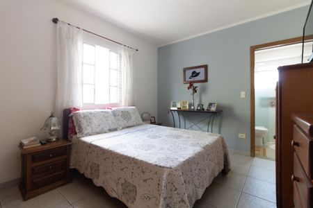 Casa à venda com 190m², 4 quartos e 6 vagasSuíte 